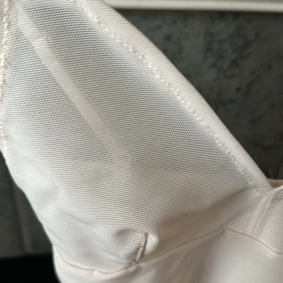 NWOT Babaton slip - Picture 3 of 6